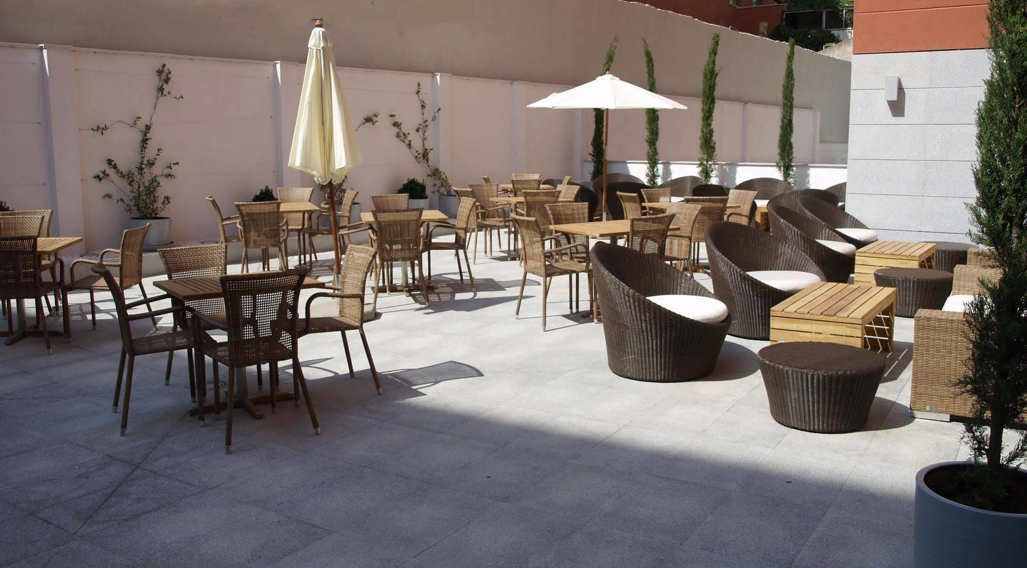 Eco Alcalá Suites Madrid Restaurante foto
